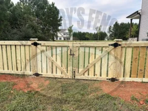 Semi Private Cap amd Trim Wood Fence Cannonball with double gate