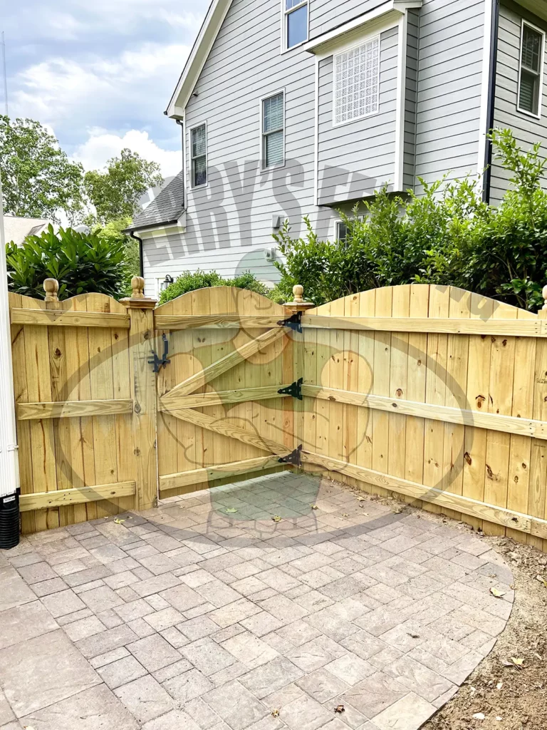 The Hill Wood Fence style from Big Jerry's Fencing