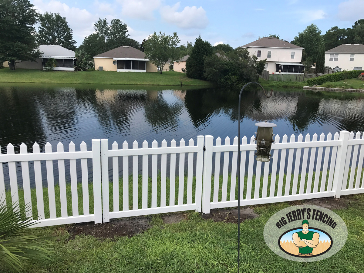 White Vinyl Picket fence from Big Jerry's Fencing
