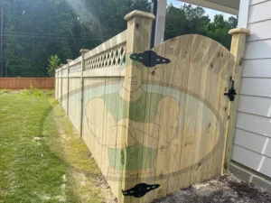 Wood Privacy Fence with Lattice Top