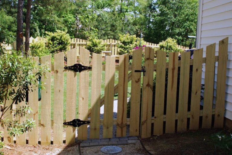 Fence Company | Big Jerry's Fencing | Fences Made Easy